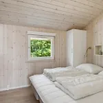 Nyaraló Pet Friendly In With Sauna Hals